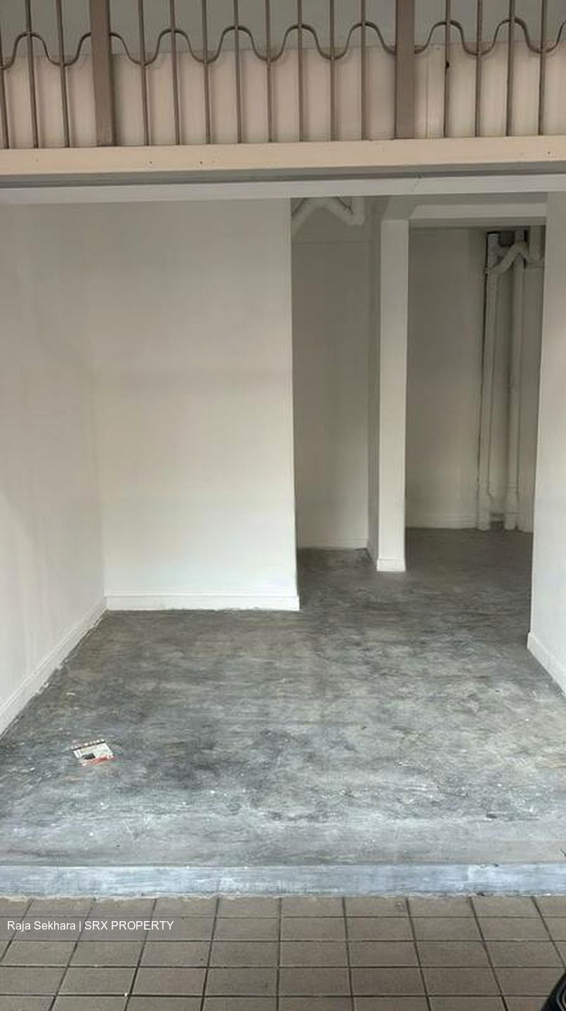 Hoa Nam Building (D8), Office #482148271